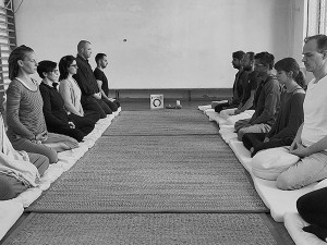 a tornaterem, a sesshin helye