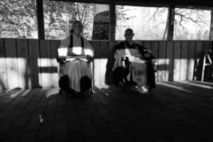 A roshi és Esan a teázáson