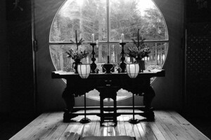 Az oltár a délelőtti fényben