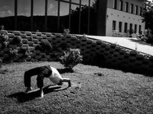 Jógagakorlat a reggeli szünetben - kell egy kis nyújtás is